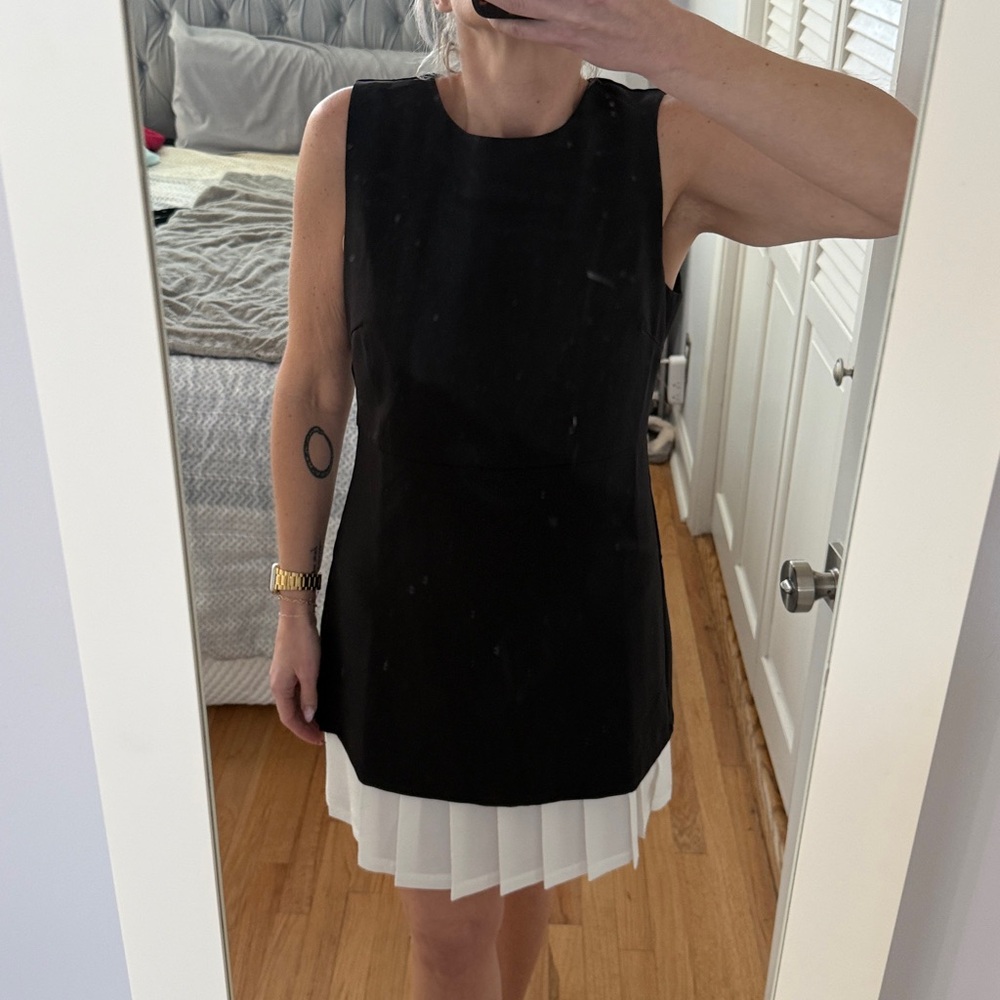 Commense Black and White Midi Dress - Picture 4 of 5